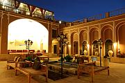  Orient Hotel
